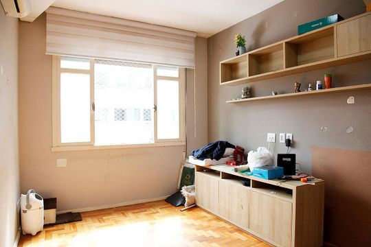 Sala de apartamento à venda com 2 quartos, 72m² em Auxiliadora, Porto Alegre