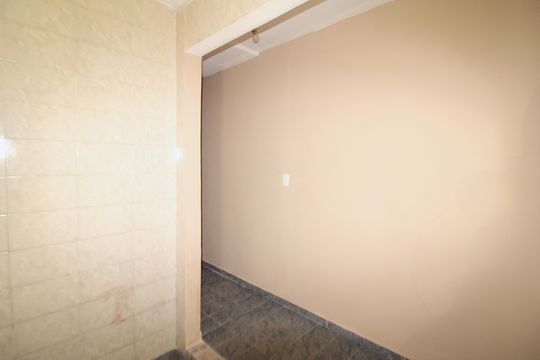 Sala / Cozinha de casa à venda com 1 quarto, 36m² em Vila Continental, São Paulo
