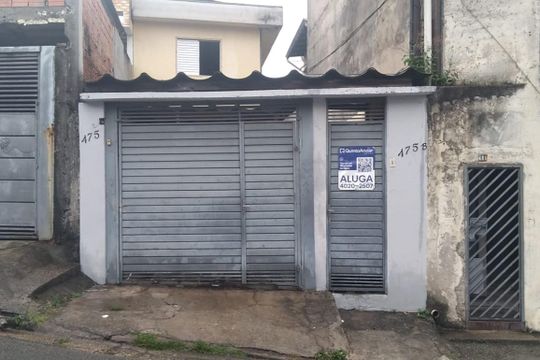 Fachada de casa à venda com 1 quarto, 36m² em Vila Continental, São Paulo
