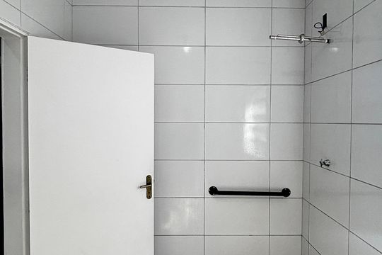 Banheiro de casa para alugar com 1 quarto, 100m² em Santa Terezinha, Santo André