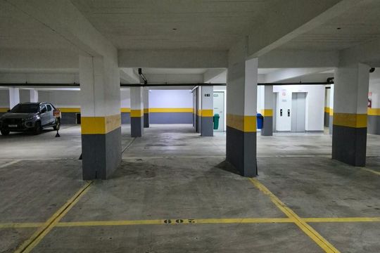 Garagem de apartamento à venda com 3 quartos, 103m² em Jardim Bela Vista, Indaiatuba