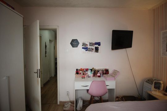 Quarto 2 de apartamento à venda com 2 quartos, 53m² em Vila Ipiranga, Porto Alegre