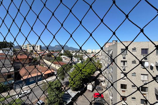 Quarto 1 - Vista de apartamento à venda com 2 quartos, 75m² em Taquara, Rio de Janeiro