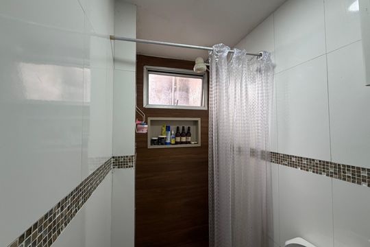 Banheiro de apartamento à venda com 2 quartos, 75m² em Taquara, Rio de Janeiro