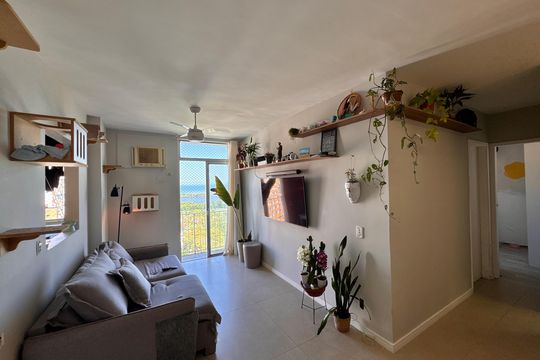 Sala de apartamento à venda com 2 quartos, 58m² em Barra da Tijuca, Rio de Janeiro