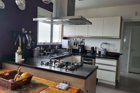 Apartamento para alugar com 2 quartos, 192m² em Sumarezinho, São Paulo