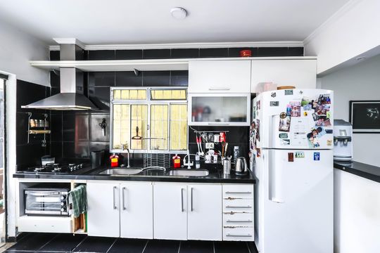 Cozinha de casa à venda com 3 quartos, 150m² em Vila Dom Pedro I, São Paulo
