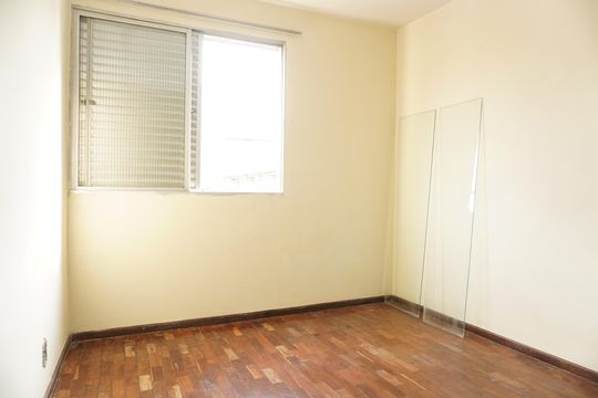 Quarto 2 de apartamento à venda com 3 quartos, 120m² em Coração Eucarístico, Belo Horizonte