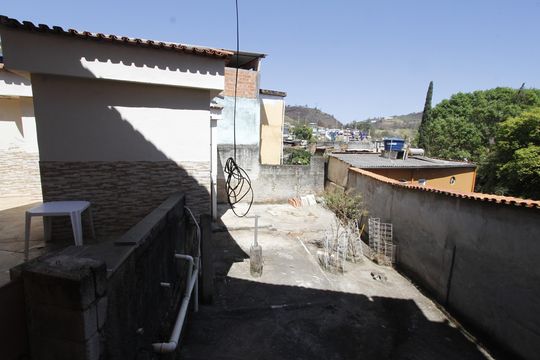 Quintal de casa à venda com 7 quartos, 600m² em Olhos D’água, Belo Horizonte