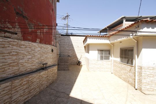 Área externa de casa à venda com 7 quartos, 600m² em Olhos D’água, Belo Horizonte