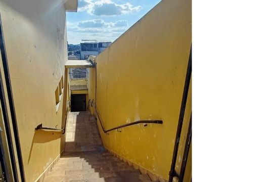 Casa à venda com 7 quartos, 639m² em Jardim das Esmeraldas, São Paulo