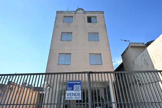 Fachada de apartamento à venda com 2 quartos, 50m² em Jardim Santa Terezinha, Taboão da Serra