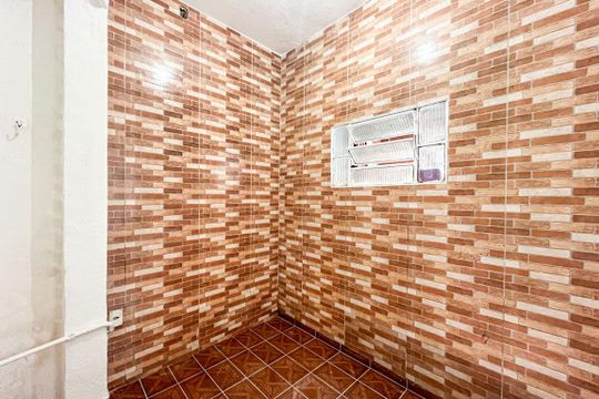 Quarto 2 de casa para alugar com 2 quartos, 59m² em Vila Pereira Barreto, São Paulo
