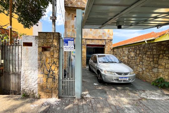 Plaquinha instalada dia 28 de agosto de 2026 código da plaquinha: MVJT-42 de casa para alugar com 2 quartos, 59m² em Vila Pereira Barreto, São Paulo