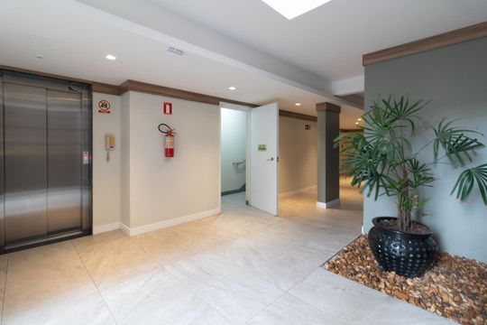 Área comum de apartamento à venda com 2 quartos, 66m² em Menino Deus, Porto Alegre