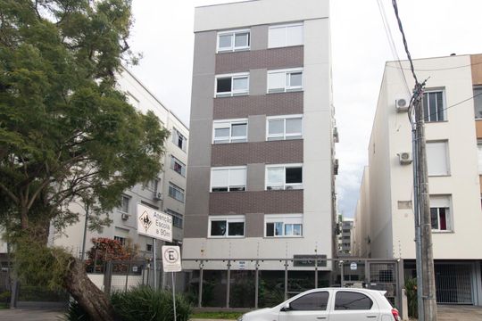 Fachada de apartamento à venda com 2 quartos, 66m² em Menino Deus, Porto Alegre