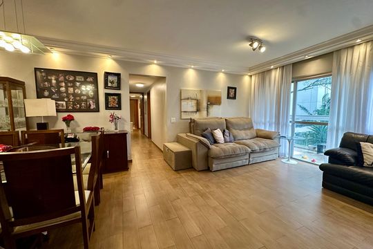 Sala de apartamento à venda com 4 quartos, 150m² em Santo Amaro, São Paulo