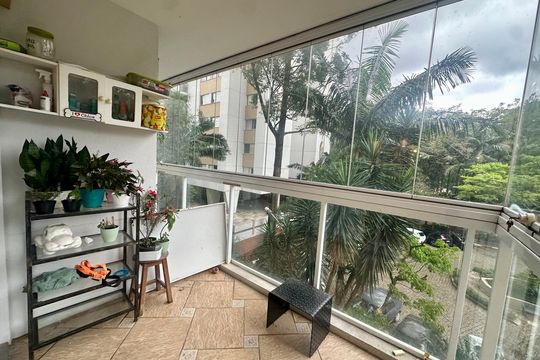 Varanda de apartamento à venda com 4 quartos, 150m² em Santo Amaro, São Paulo