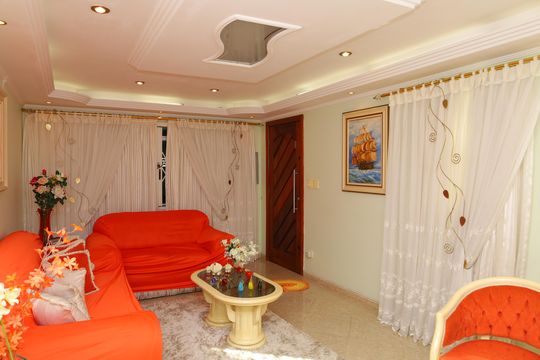 Casa à venda com 3 quartos, 180m² em Fazenda Aricanduva, São Paulo