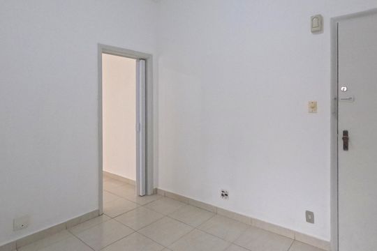 Sala de apartamento para alugar com 1 quarto, 40m² em Gonzaga, Santos