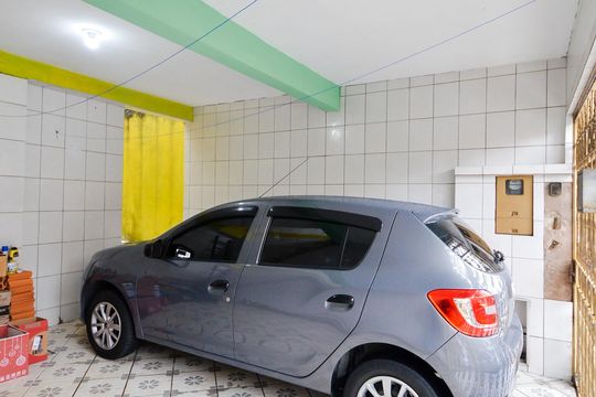 Garagem de casa à venda com 3 quartos, 125m² em Jardim Cumbica, Guarulhos