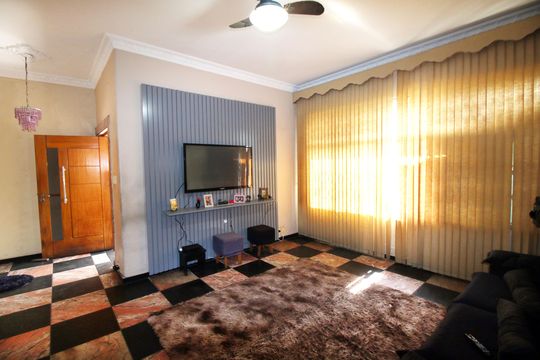 Casa à venda com 4 quartos, 240m² em Vila da Penha, Rio de Janeiro