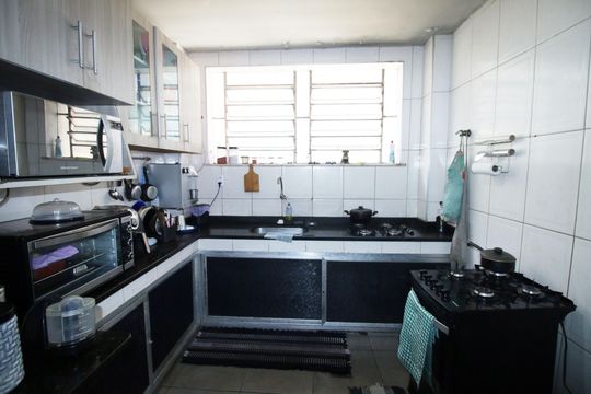 Cozinha de casa à venda com 4 quartos, 240m² em Vila da Penha, Rio de Janeiro