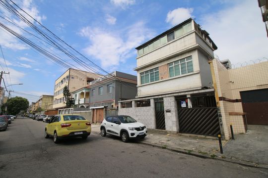 Fachada da casa de casa à venda com 4 quartos, 240m² em Vila da Penha, Rio de Janeiro