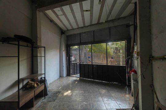 Garagem de casa à venda com 3 quartos, 168m² em Jardim Dona Sinha, São Paulo