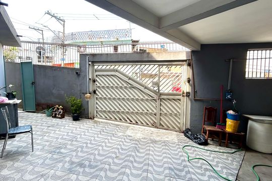Garagem de casa para alugar com 3 quartos, 76m² em Parque Jurema, Guarulhos