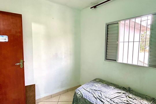 Quarto 2 de casa para alugar com 3 quartos, 76m² em Parque Jurema, Guarulhos