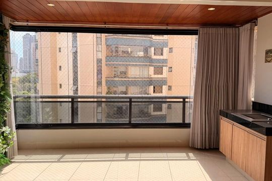 Varanda de apartamento para alugar com 4 quartos, 165m² em Setor Bueno, Goiânia