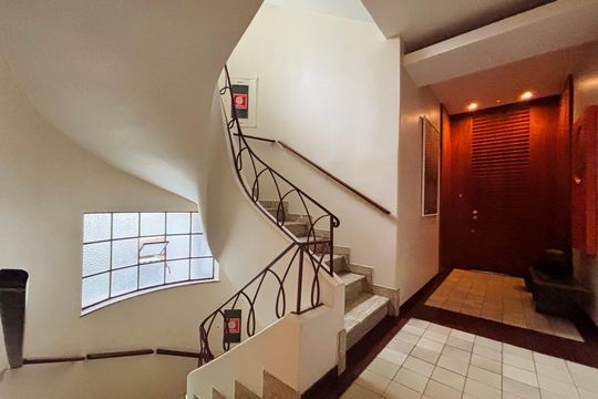 Corredor de apartamento à venda com 3 quartos, 90m² em Leblon, Rio de Janeiro