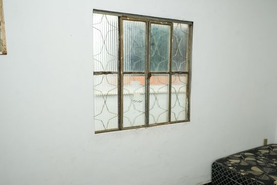 Quarto de kitnet/studio para alugar com 1 quarto, 40m² em Riachão, Nova Iguaçu