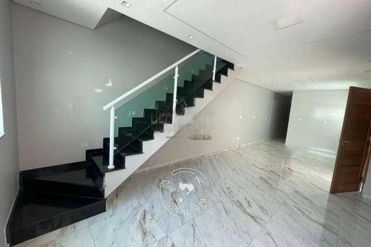 Casa à venda com 3 quartos, 120m² em Vila Tibiriçá, Santo André
