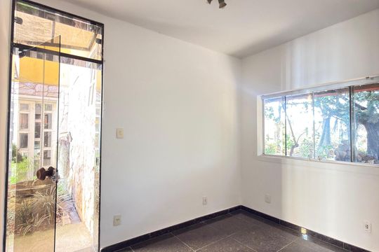 Quarto Suíte 1 de casa de condomínio à venda com 8 quartos, 757m² em Estância do Hibisco, Contagem