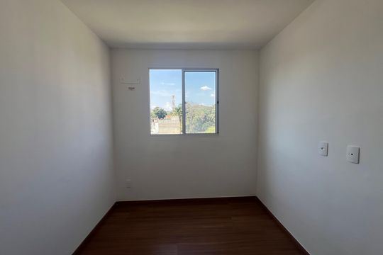 Quarto 2 de apartamento para alugar com 2 quartos, 49m² em Braúnas, Belo Horizonte