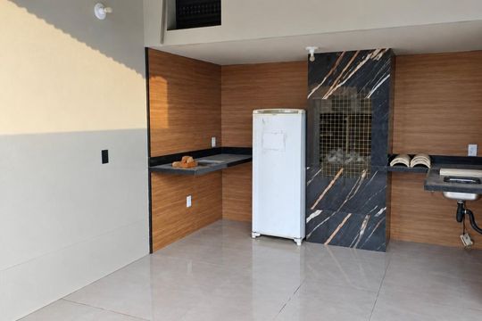 Área externa de casa para alugar com 2 quartos, 70m² em Campo Grande, Rio de Janeiro