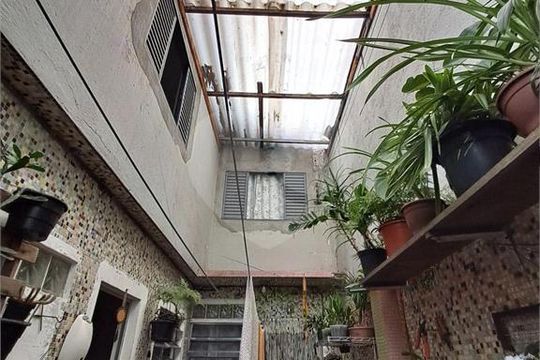 Casa à venda com 4 quartos, 170m² em Vila Madalena, São Paulo