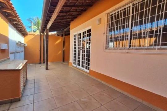Área externa de casa para alugar com 2 quartos, 130m² em Campo Grande, Rio de Janeiro
