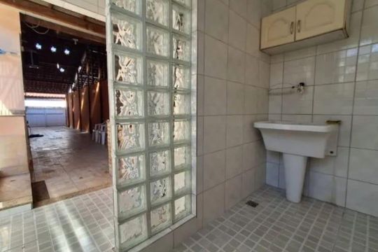 Área de serviço de casa para alugar com 2 quartos, 130m² em Campo Grande, Rio de Janeiro