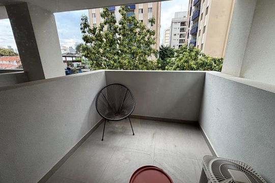 Varanda de kitnet/studio para alugar com 1 quarto, 28m² em Pinheiros, São Paulo