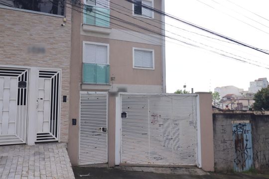 Fachada de apartamento para alugar com 2 quartos, 60m² em Vila Eldizia, Santo André