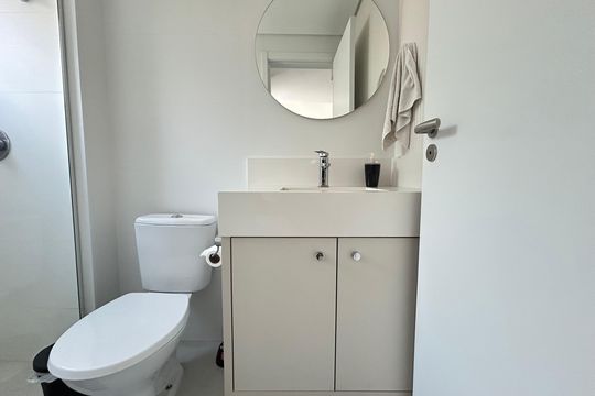 Banheiro Social de apartamento para alugar com 1 quarto, 50m² em Centro, Florianópolis