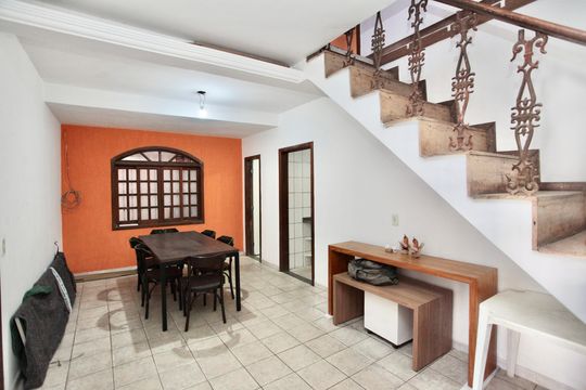 Sala de casa à venda com 5 quartos, 500m² em Vereda, Contagem