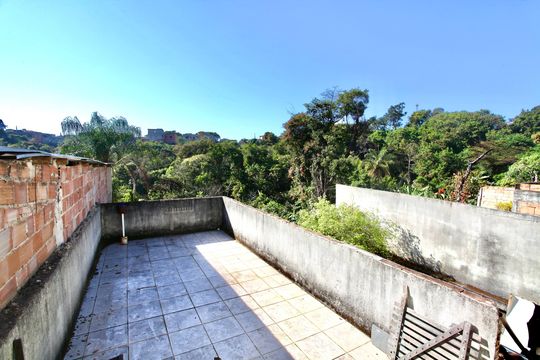 Quintal de casa à venda com 5 quartos, 500m² em Vereda, Contagem
