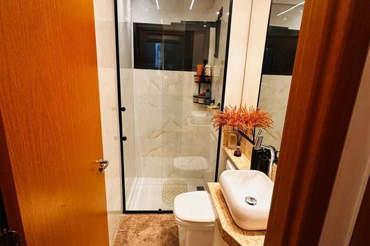Banheiro de apartamento à venda com 2 quartos, 46m² em Cidade Nova, Jundiaí