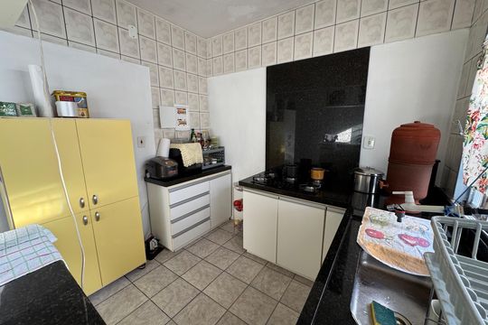 Cozinha de casa à venda com 3 quartos, 170m² em Conjunto K, Brasília