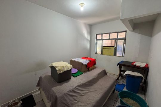 Quarto 2 de casa à venda com 3 quartos, 170m² em Conjunto K, Brasília