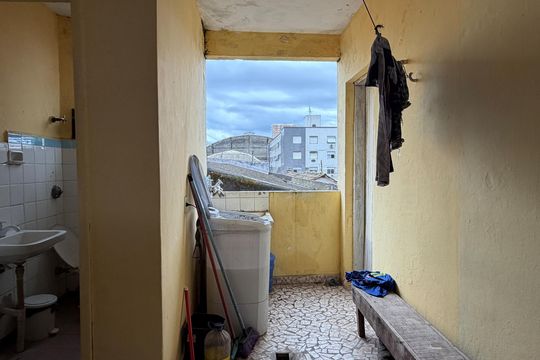 Área de Serviço de apartamento para alugar com 4 quartos, 117m² em Estuário, Santos